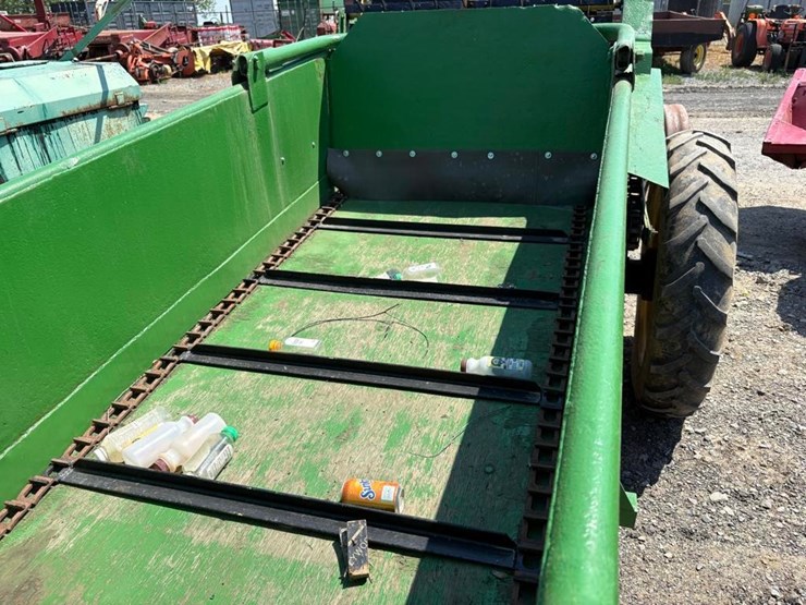 pequea-110-manure-spreader-image-6