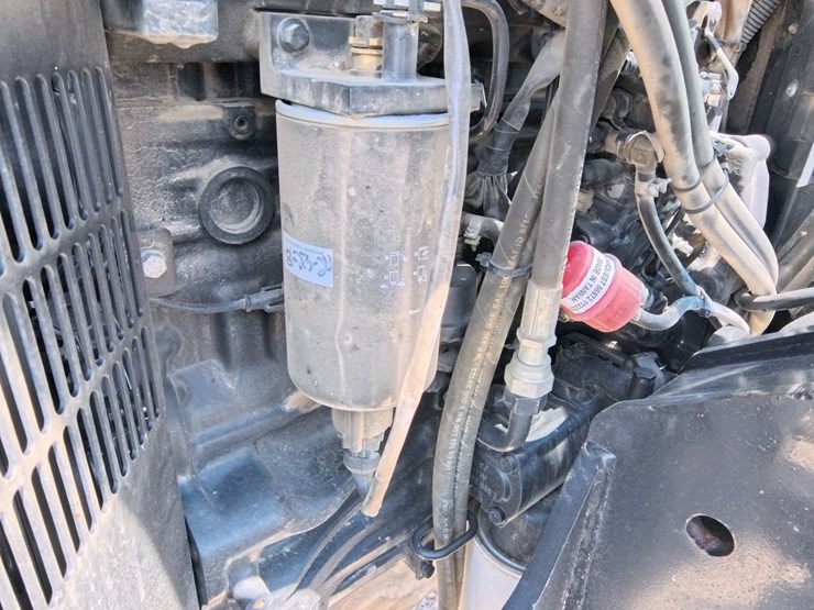 2004-new-holland-tl100a-image-79
