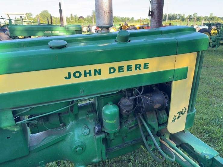 john-deere-420i-special-utility-image-11