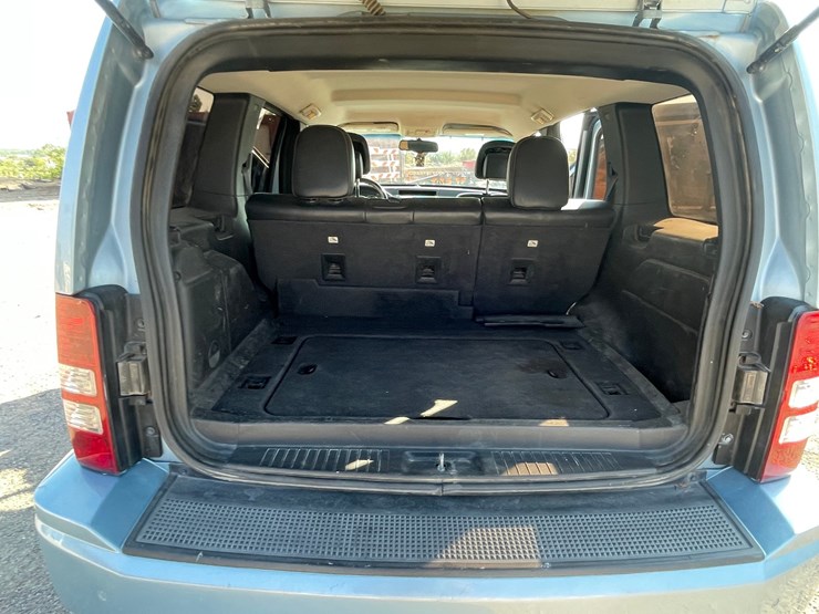 2012-jeep-liberty-image-49