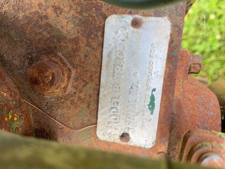 john-deere-model-b-image-24