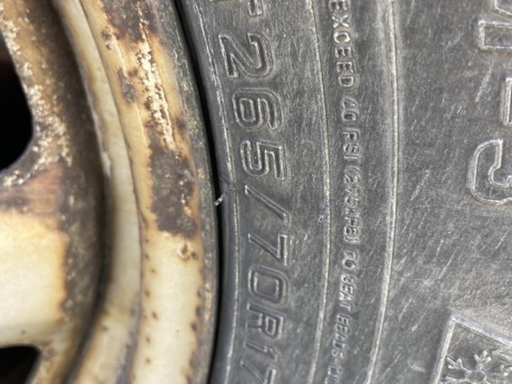 2011-ford-f150-xl-image-41