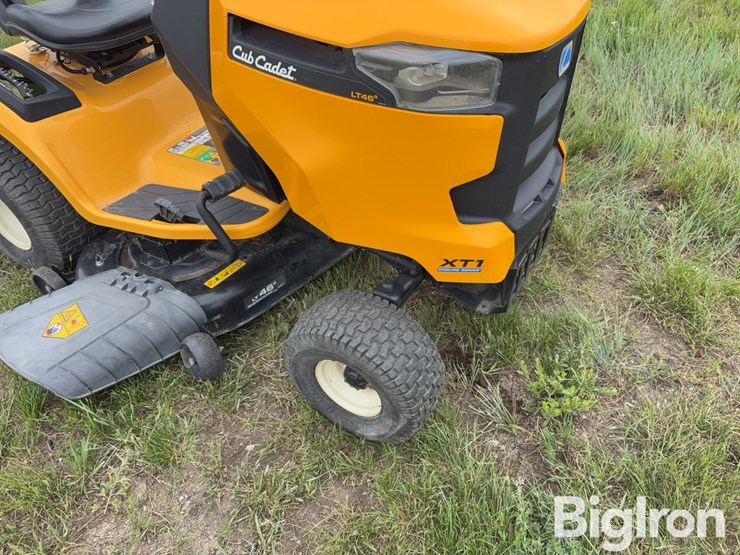 2018-cub-cadet-13apa1ct010-xt1-lt46"-lawn-mower-image-11