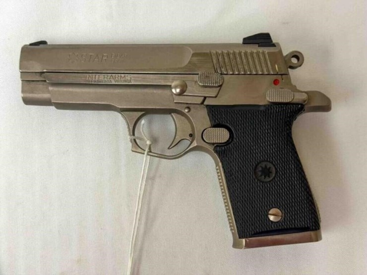 interarms-star-pistol-image-3