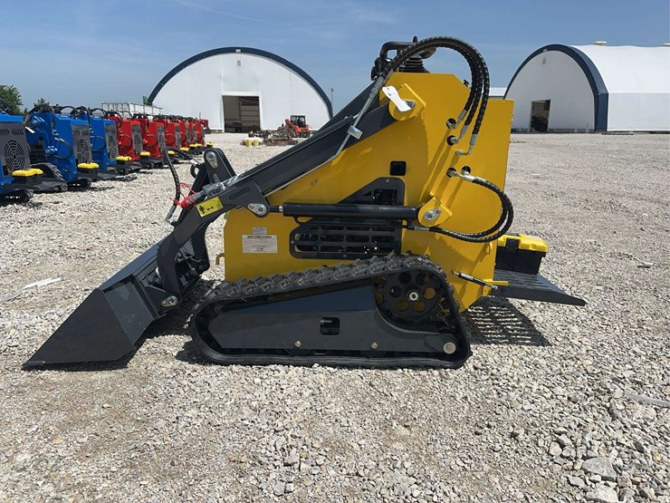 2026-zjg-zj-380-tracked-mini-skid-steer-loader-image-3