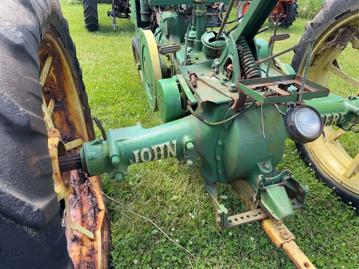 john-deere-model-b-image-10