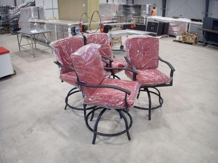 qty-of-(4)-metal-bar-chairs-image-2