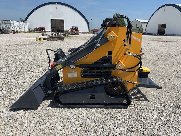 2026-zjg-zj-380-tracked-mini-skid-steer-loader-image-3