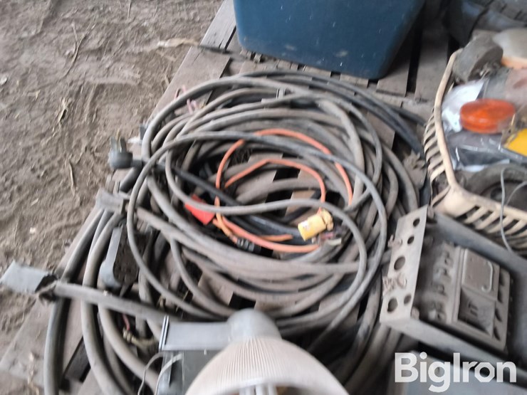 power-cords-&-misc-image-10