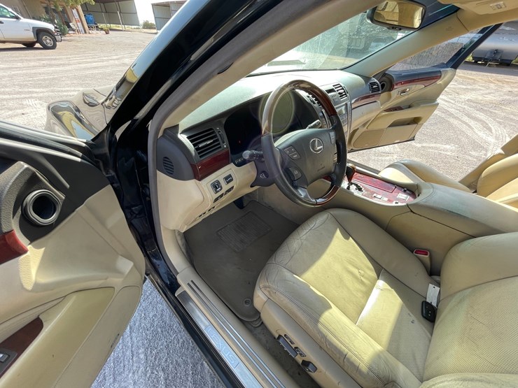 #163-•-2007-lexus-ls-460-(clean-nm-title)-image-123