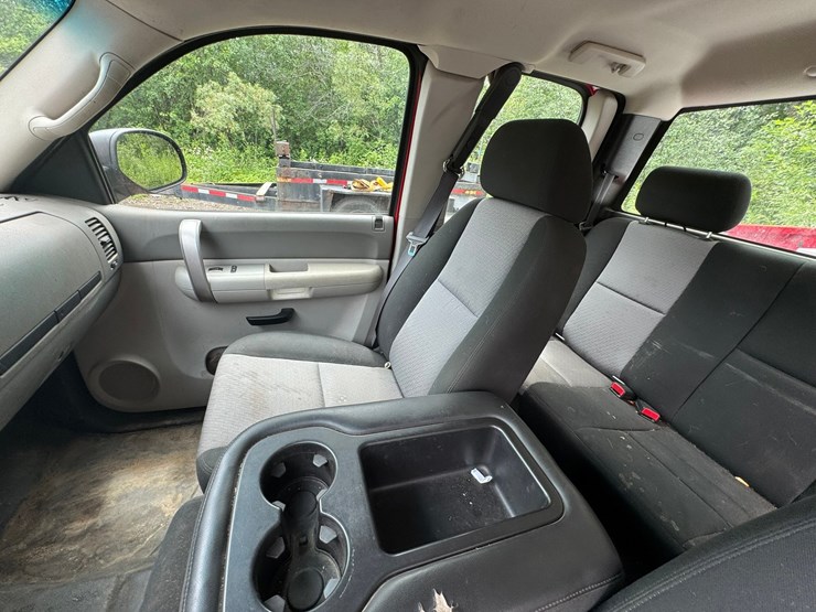 #1868-•-2009-chevy-silverado-pickup-truck-image-29