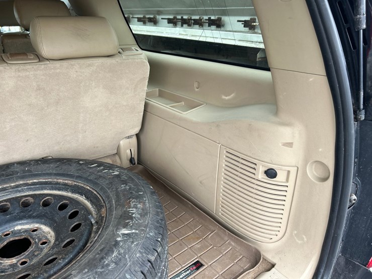 2010-gmc-yukon-image-34