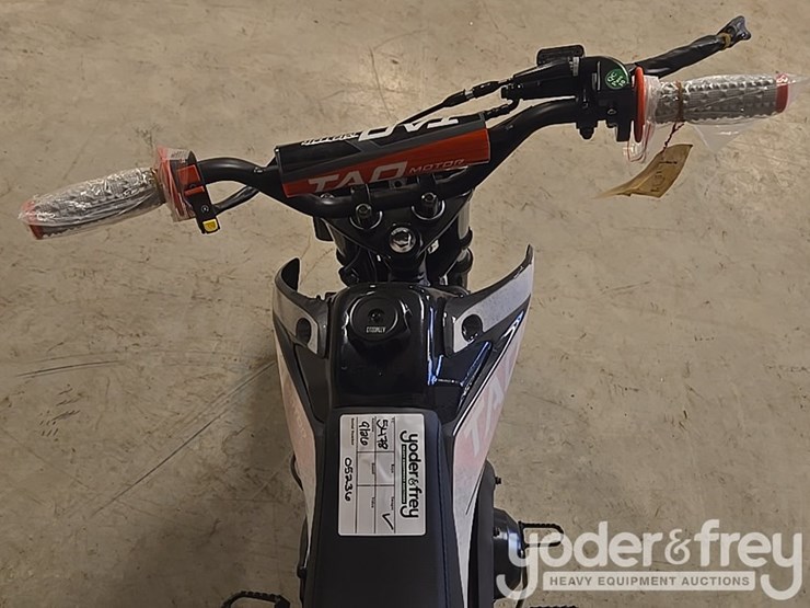 unused-db-10-dirt-bike,-red-image-16