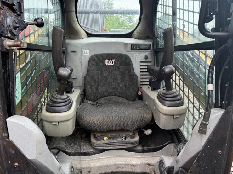 caterpillar-287c-image-20