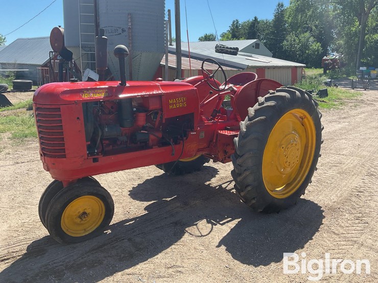 massey-ferguson-101-image-1