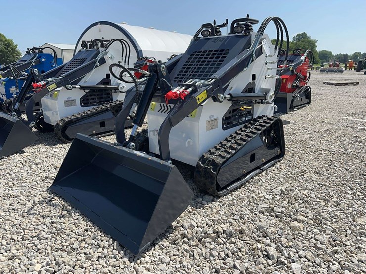 2026-zjg-zj-380-tracked-mini-skid-steer-image-1