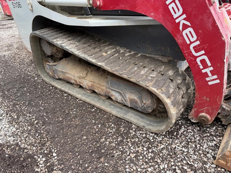 2020-takeuchi-tl12r2-image-13