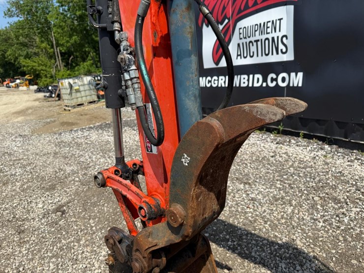 2015-kubota-u35-4-image-9