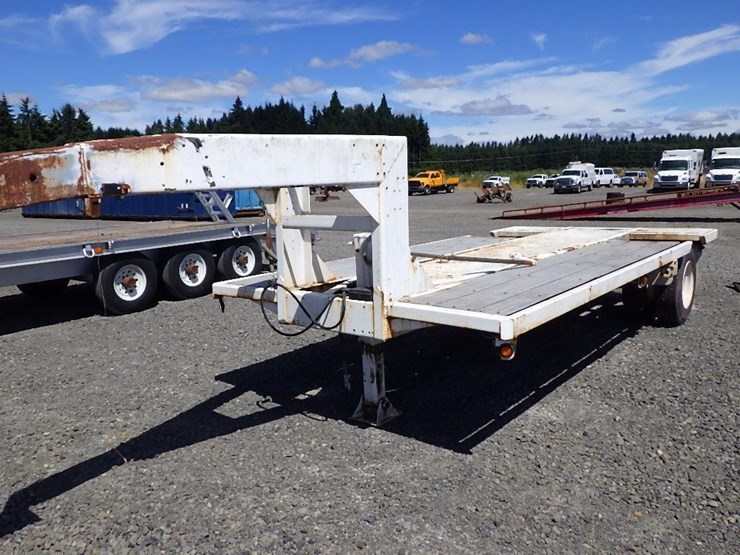 2004-asve-16'-t/a-flatbed-trailer-image-1