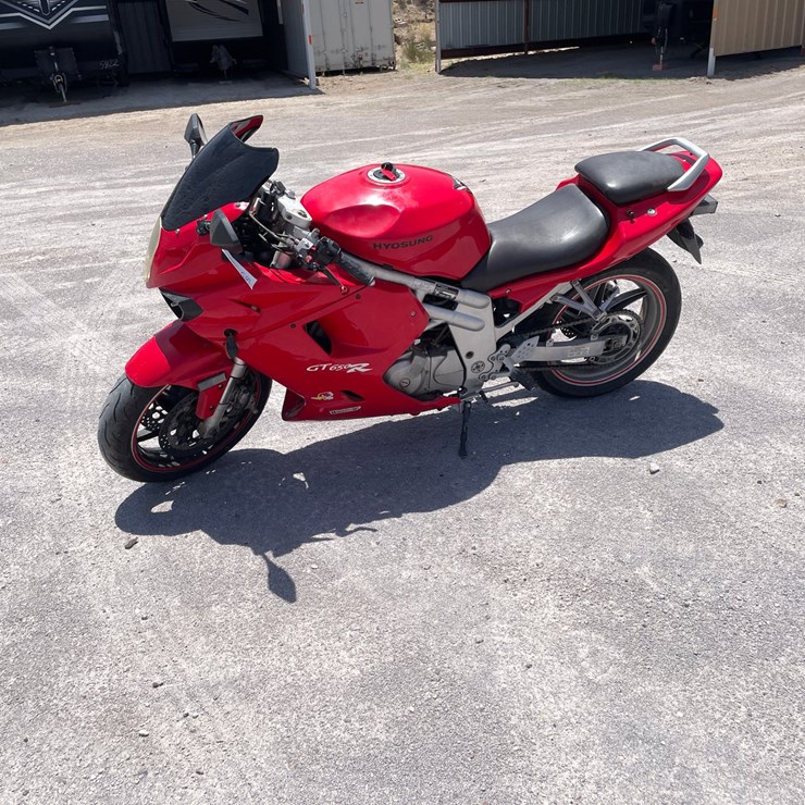#185 • 2007 Hyosung GT650R (Clean NM Title)