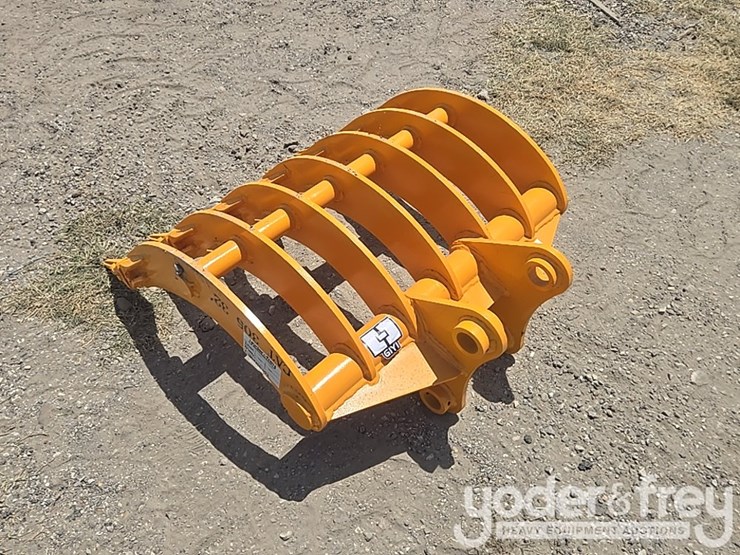 2026-caterpillar-305-image-2