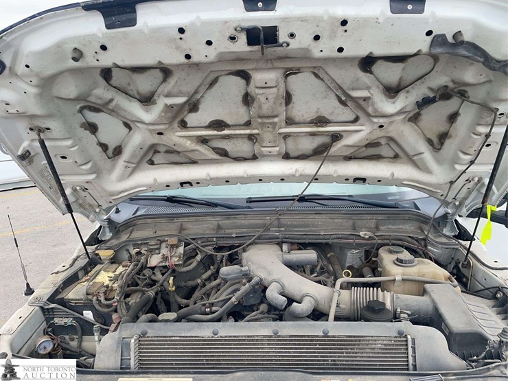 2014-ford-f550-image-8