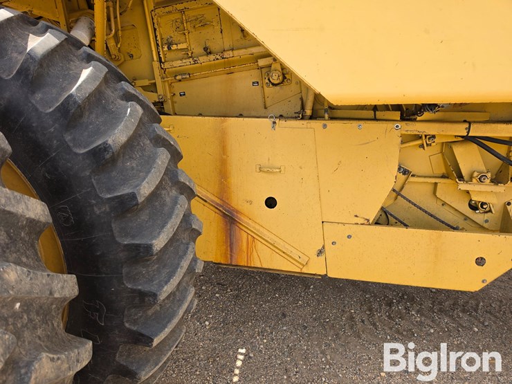 1998-new-holland-tr98-image-12
