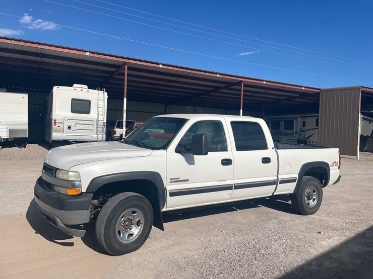 2002-chevrolet-2500hd-image-1