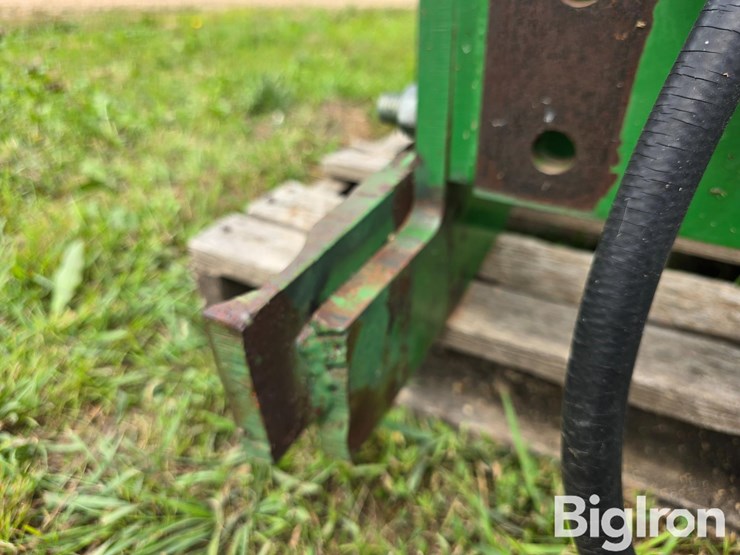 john-deere-8100-image-19