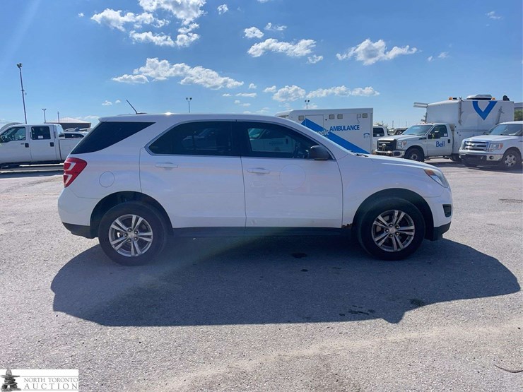 2016-chevrolet-equinox-image-4