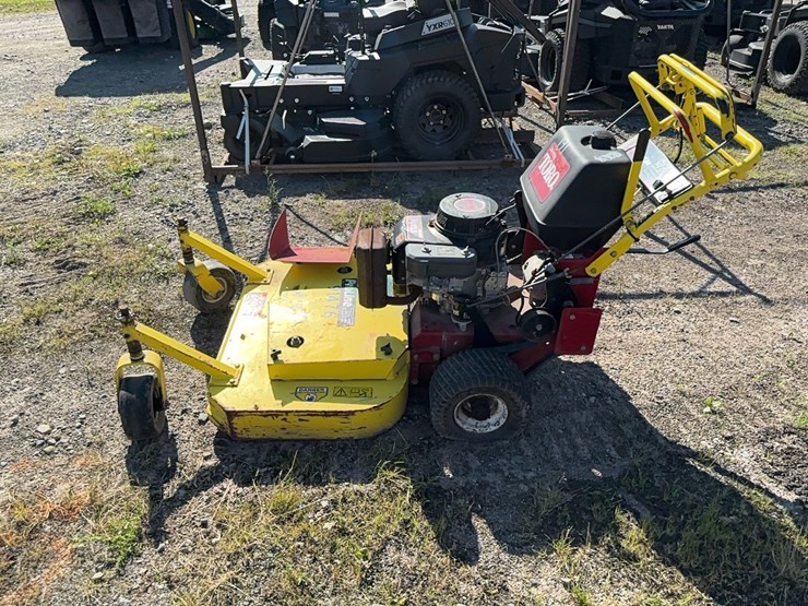 toro-pro-line-30193-commercial-mower-sn:230000283-image-1