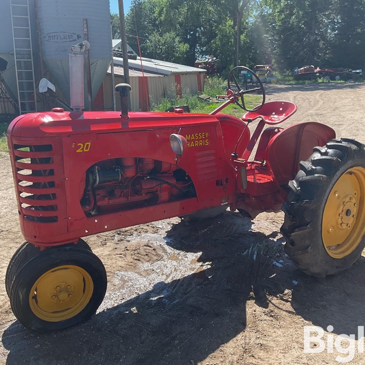 MASSEY-FERGUSON 20