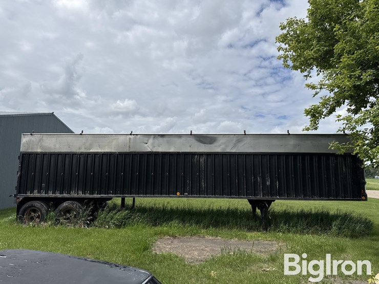 1971-wilson-grain-trailer-image-4
