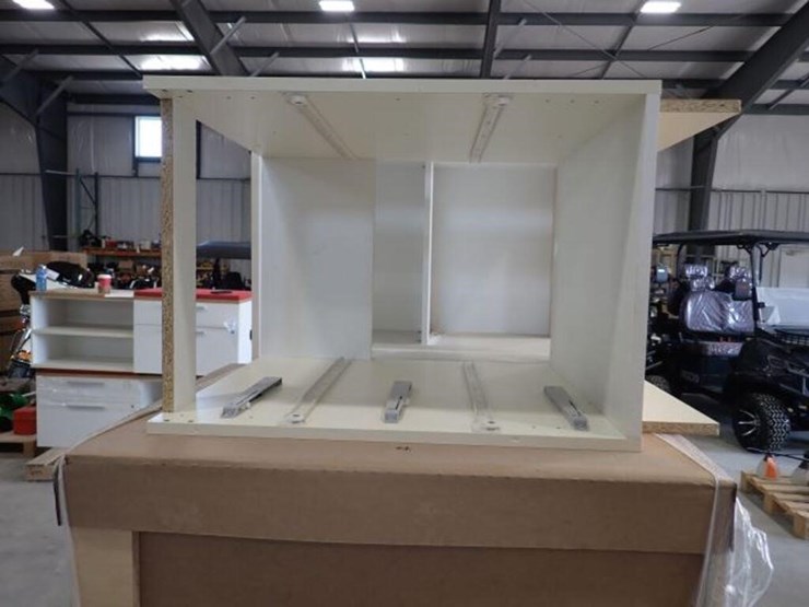unused-qty-of-kitchen-cabinets-image-10