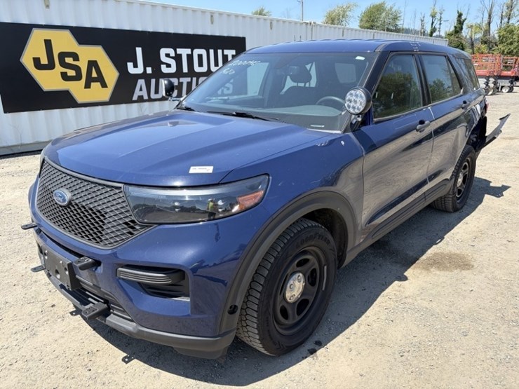 2020-ford-explorer-image-1
