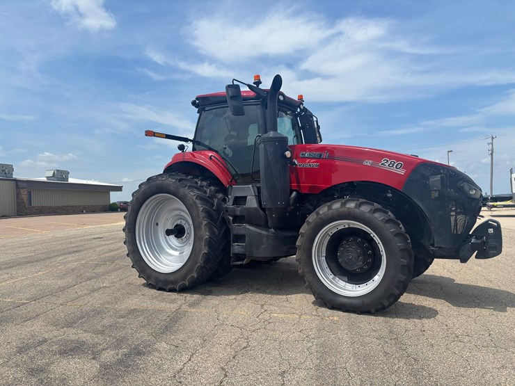 #2244-•-2021-case-magnum-280-tractor-image-5