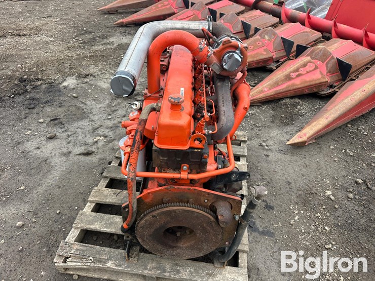 allis-chalmers-2900-image-2