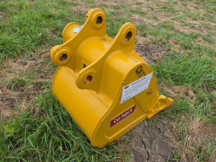 caterpillar-307-image-3