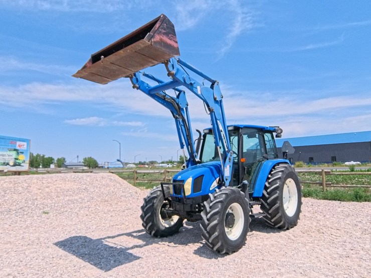 2004-new-holland-tl100a-image-87