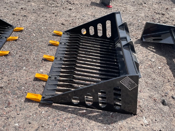 #1314-•-mini-skid-steer-rock-bucket-image-2