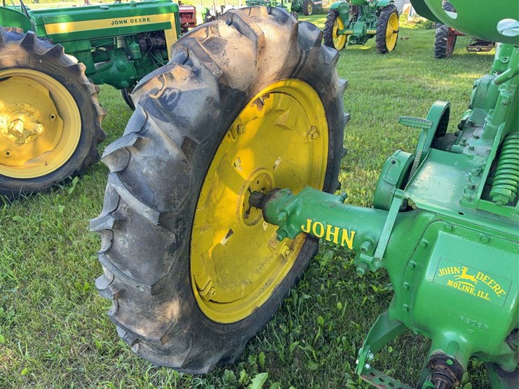 john-deere-model-b-image-8
