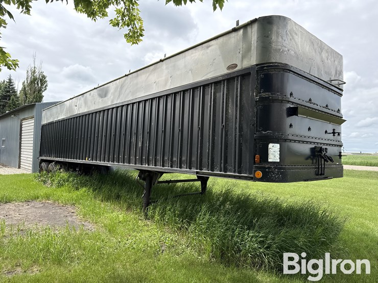 1971-wilson-grain-trailer-image-3