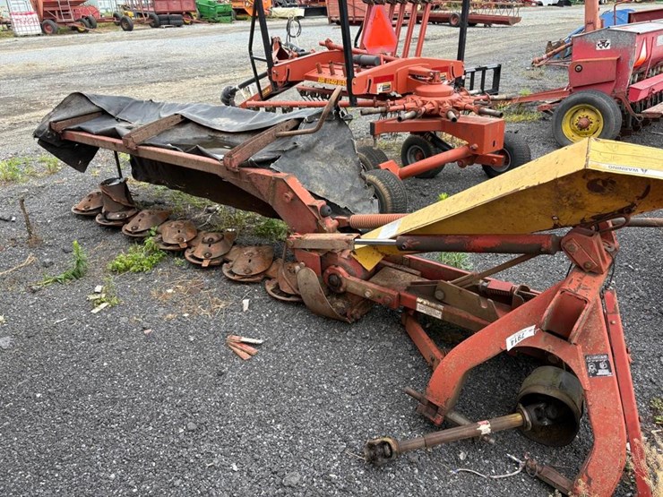 new-holland-616-image-2