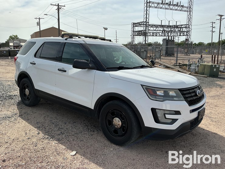 2016-ford-explorer-police-interceptor-image-3