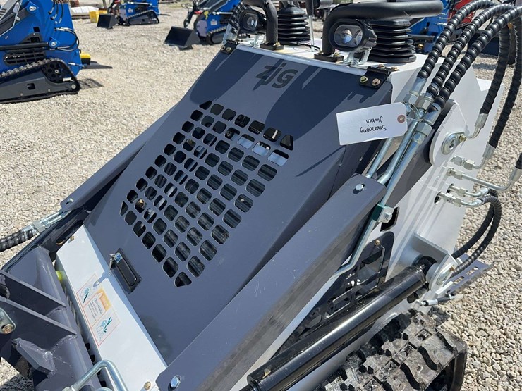 2026-zjg-zj-380-tracked-mini-skid-steer-loader-image-12