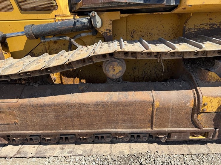 caterpillar-d3k-xl-image-18