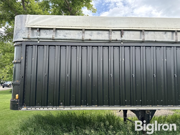 1971-wilson-grain-trailer-image-16