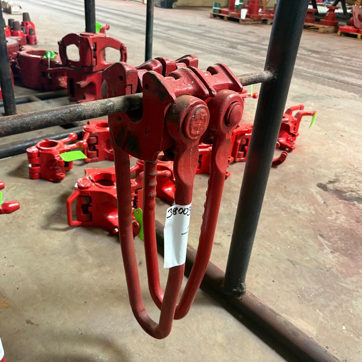(2) OBANNON E1B rod elevators