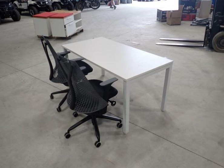 59-in.-ofiice-desk-&-(2)-desk-chairs-image-3