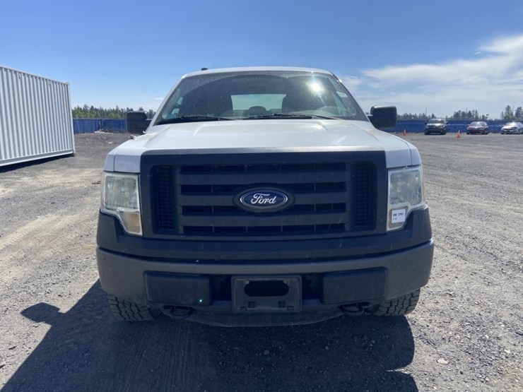 2011-ford-f150-xl-image-8